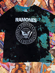 THE RAMONES [XL]